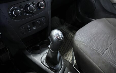 Renault Sandero II рестайлинг, 2018 год, 979 000 рублей, 13 фотография