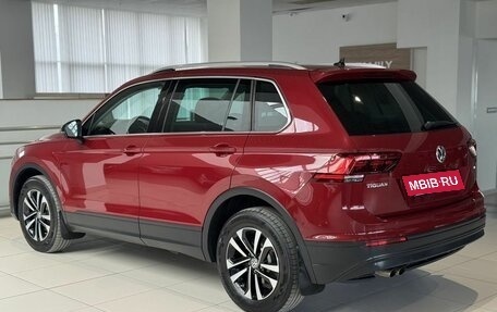 Volkswagen Tiguan II, 2019 год, 2 445 000 рублей, 6 фотография