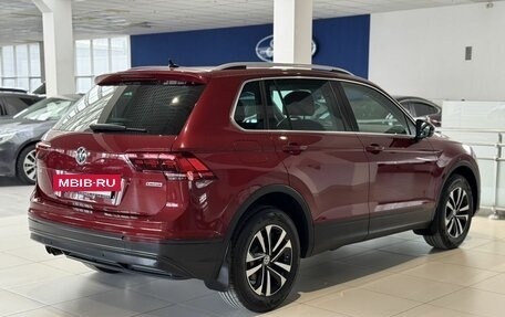 Volkswagen Tiguan II, 2019 год, 2 445 000 рублей, 4 фотография