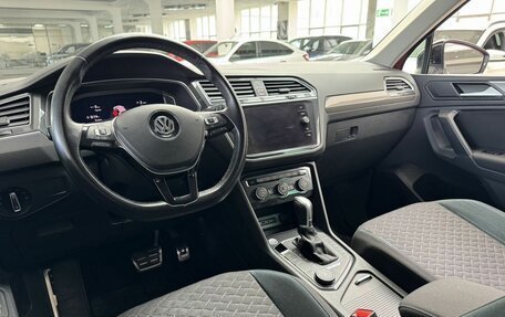 Volkswagen Tiguan II, 2019 год, 2 445 000 рублей, 19 фотография