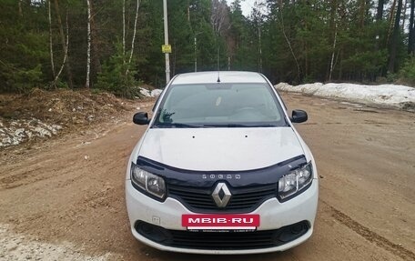 Renault Logan II, 2016 год, 385 000 рублей, 3 фотография