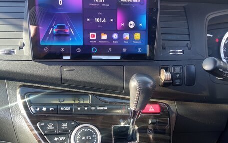 Toyota ISis I, 2012 год, 1 460 000 рублей, 13 фотография