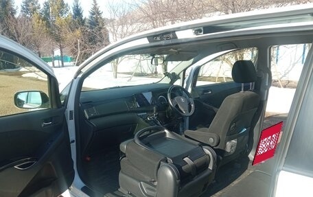 Toyota ISis I, 2012 год, 1 460 000 рублей, 10 фотография