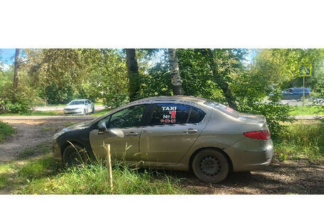 Peugeot 408 I рестайлинг, 2013 год, 140 000 рублей, 7 фотография