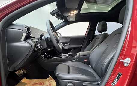 Mercedes-Benz A-Класс, 2022 год, 1 760 000 рублей, 11 фотография