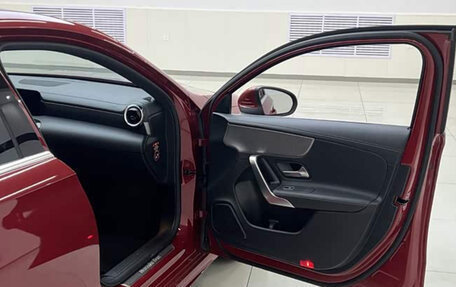 Mercedes-Benz A-Класс, 2022 год, 1 760 000 рублей, 16 фотография