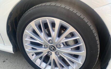 Toyota Camry, 2018 год, 2 450 000 рублей, 9 фотография