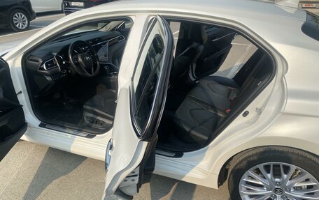 Toyota Camry, 2018 год, 2 450 000 рублей, 14 фотография