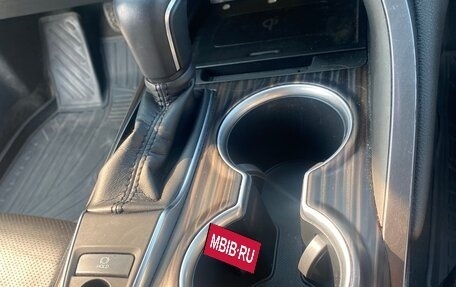 Toyota Camry, 2018 год, 2 450 000 рублей, 16 фотография