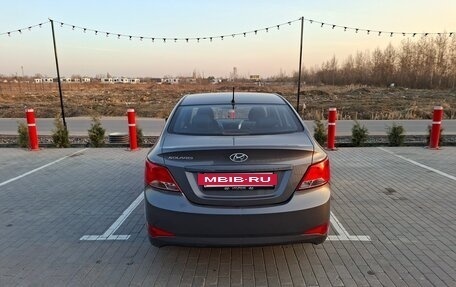 Hyundai Solaris II рестайлинг, 2016 год, 915 000 рублей, 4 фотография