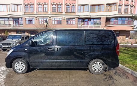 Hyundai H-1 II рестайлинг, 2015 год, 1 800 000 рублей, 11 фотография