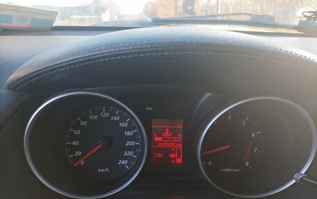 Mitsubishi Outlander III рестайлинг 3, 2010 год, 1 200 000 рублей, 10 фотография