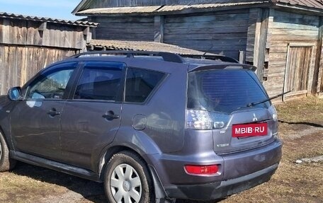 Mitsubishi Outlander III рестайлинг 3, 2010 год, 1 200 000 рублей, 4 фотография