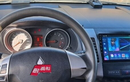 Mitsubishi Outlander III рестайлинг 3, 2010 год, 1 200 000 рублей, 7 фотография