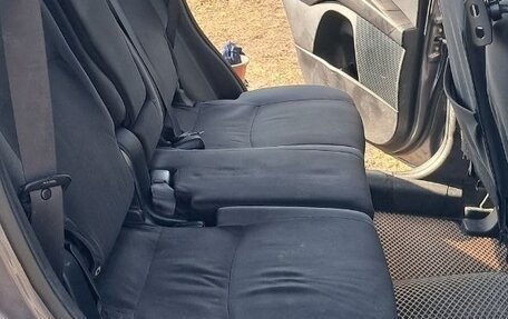 Mitsubishi Outlander III рестайлинг 3, 2010 год, 1 200 000 рублей, 18 фотография