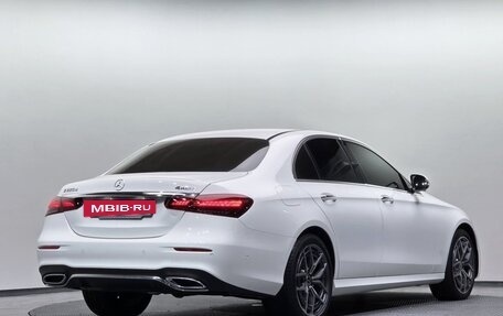 Mercedes-Benz E-Класс, 2023 год, 7 290 000 рублей, 3 фотография