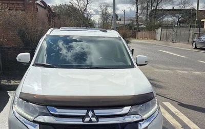 Mitsubishi Outlander III рестайлинг 3, 2016 год, 2 850 000 рублей, 1 фотография