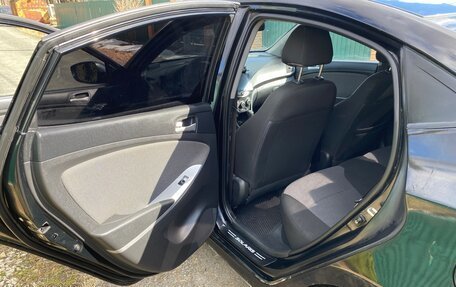 Hyundai Solaris II рестайлинг, 2013 год, 890 000 рублей, 16 фотография