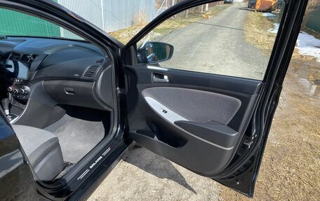 Hyundai Solaris II рестайлинг, 2013 год, 890 000 рублей, 12 фотография