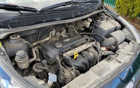 Hyundai Solaris II рестайлинг, 2013 год, 890 000 рублей, 22 фотография