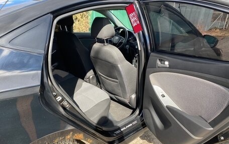 Hyundai Solaris II рестайлинг, 2013 год, 890 000 рублей, 13 фотография