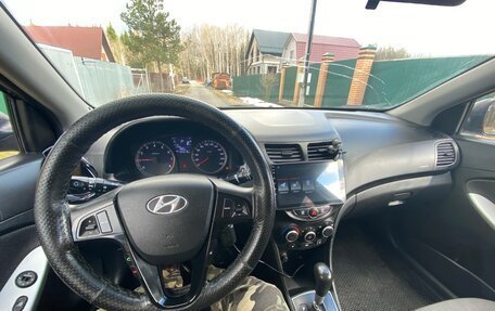 Hyundai Solaris II рестайлинг, 2013 год, 890 000 рублей, 28 фотография