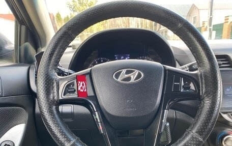 Hyundai Solaris II рестайлинг, 2013 год, 890 000 рублей, 24 фотография