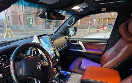 Toyota Land Cruiser 200, 2017 год, 5 500 000 рублей, 6 фотография