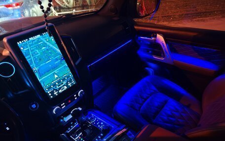 Toyota Land Cruiser 200, 2017 год, 5 500 000 рублей, 10 фотография