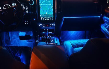 Toyota Land Cruiser 200, 2017 год, 5 500 000 рублей, 14 фотография