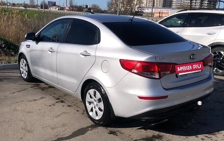 KIA Rio III рестайлинг, 2016 год, 1 010 000 рублей, 4 фотография