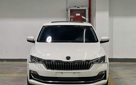Skoda Rapid II, 2022 год, 1 400 000 рублей, 2 фотография