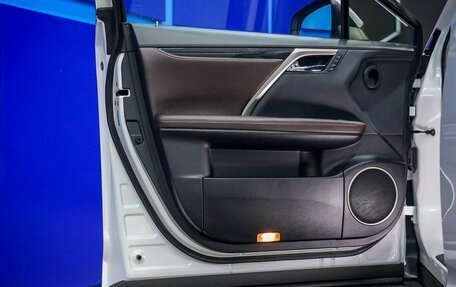 Lexus RX IV рестайлинг, 2018 год, 4 050 000 рублей, 15 фотография