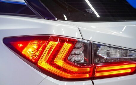 Lexus RX IV рестайлинг, 2018 год, 4 050 000 рублей, 20 фотография