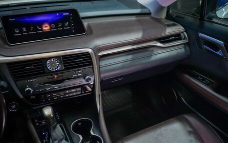 Lexus RX IV рестайлинг, 2018 год, 4 050 000 рублей, 34 фотография