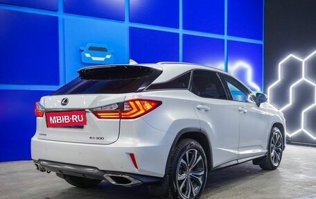 Lexus RX IV рестайлинг, 2018 год, 4 050 000 рублей, 24 фотография