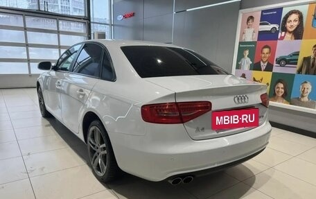 Audi A4, 2014 год, 1 700 000 рублей, 4 фотография