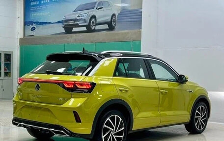 Volkswagen T-Roc I, 2023 год, 1 520 000 рублей, 4 фотография