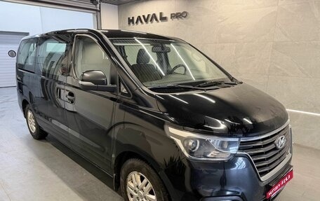 Hyundai H-1 II рестайлинг, 2019 год, 2 399 000 рублей, 3 фотография