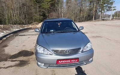 Toyota Camry V40, 2005 год, 920 000 рублей, 1 фотография
