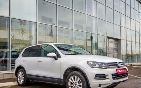 Volkswagen Touareg III, 2012 год, 1 988 000 рублей, 1 фотография