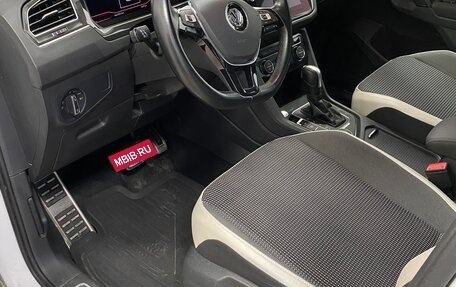 Volkswagen Tiguan II, 2019 год, 2 700 000 рублей, 5 фотография