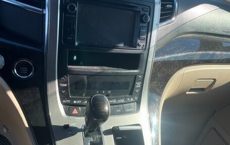 Toyota Alphard III, 2011 год, 2 050 000 рублей, 5 фотография