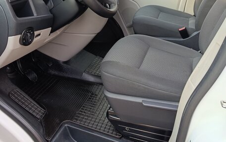 Volkswagen Caravelle T5, 2015 год, 2 100 000 рублей, 6 фотография