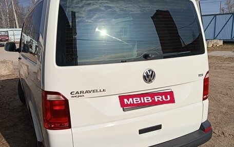 Volkswagen Caravelle T5, 2015 год, 2 100 000 рублей, 5 фотография