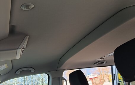 Volkswagen Caravelle T5, 2015 год, 2 100 000 рублей, 14 фотография