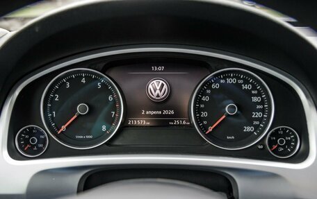 Volkswagen Touareg III, 2012 год, 1 988 000 рублей, 9 фотография