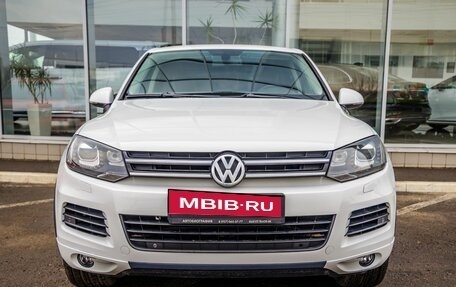 Volkswagen Touareg III, 2012 год, 1 988 000 рублей, 2 фотография
