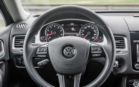 Volkswagen Touareg III, 2012 год, 1 988 000 рублей, 20 фотография