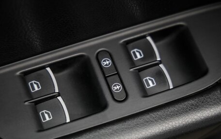 Volkswagen Touareg III, 2012 год, 1 988 000 рублей, 17 фотография